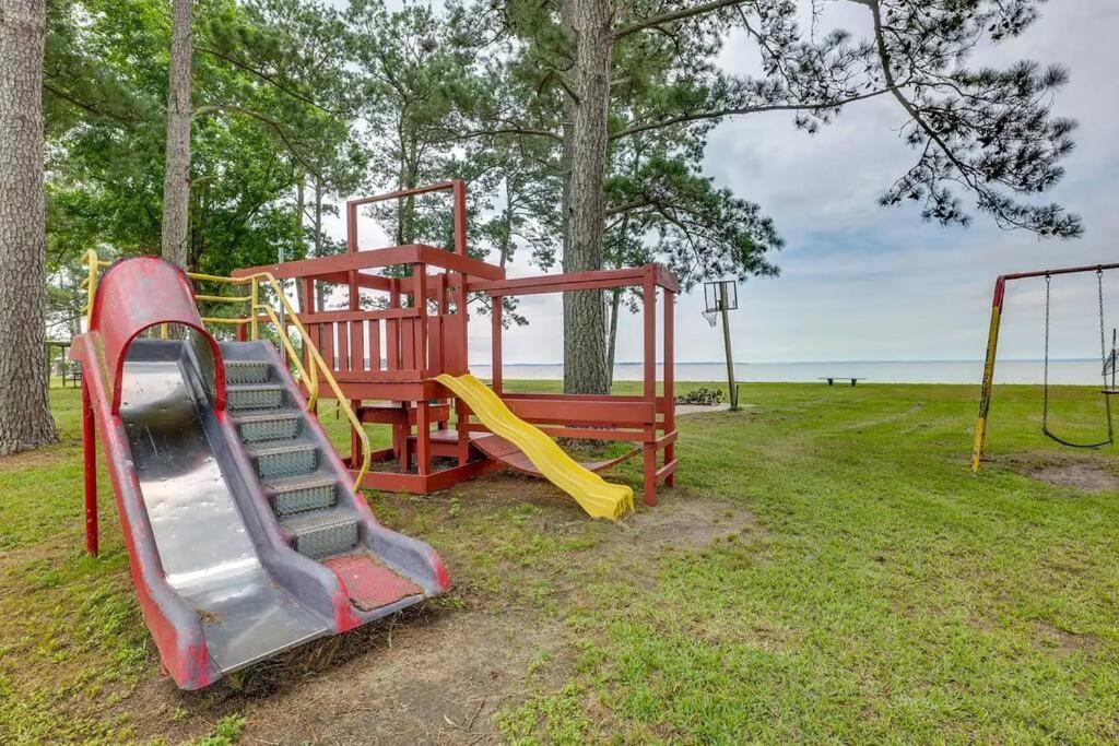 Vacation Home Lake Livingston! Onalaska ภายนอก รูปภาพ