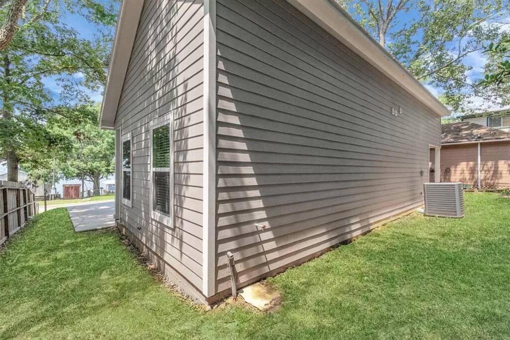 Vacation Home Lake Livingston! Onalaska ภายนอก รูปภาพ